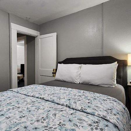 Two Bedroom Home In Beautiful Downtown Lakeland Exterior foto